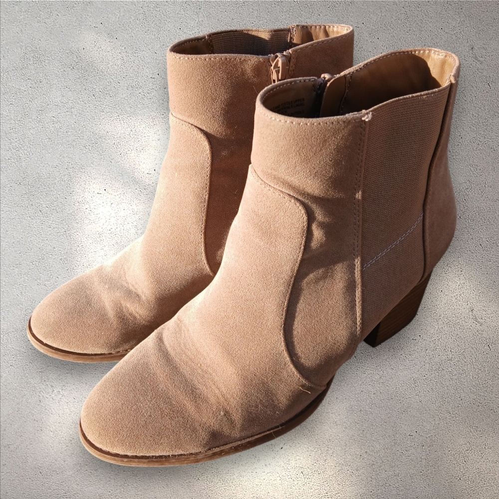 🍁 Universal Thread Beige/Almond Goring Block Ankle Booties Size 11 EUC